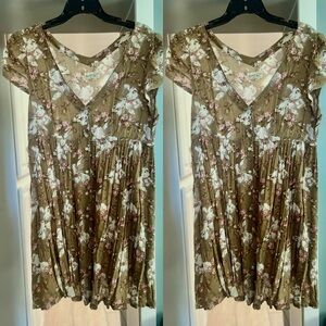 Floral V-Neck Women’s Top